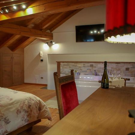 Maison Bordon - Le Petit Chateau Nus Exterior photo